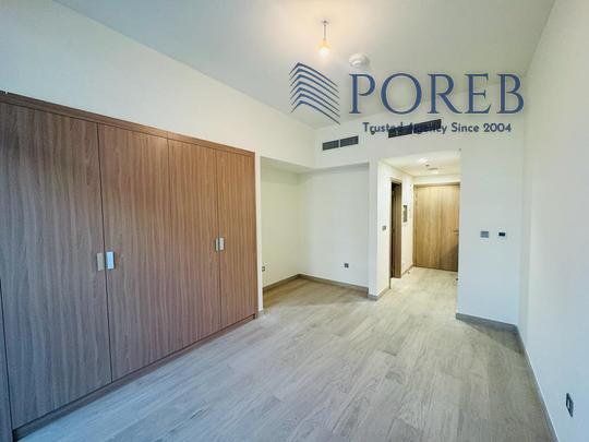 Huge Studio - Community view - Chiller Free